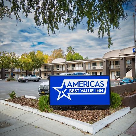 Americas Best Value Inn - Chico Zewnętrze zdjęcie