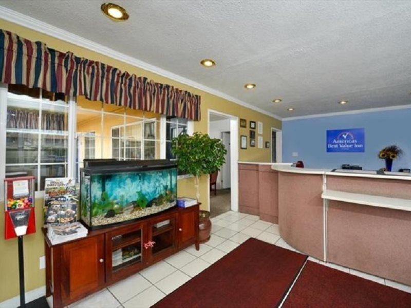 Americas Best Value Inn - Chico Zewnętrze zdjęcie
