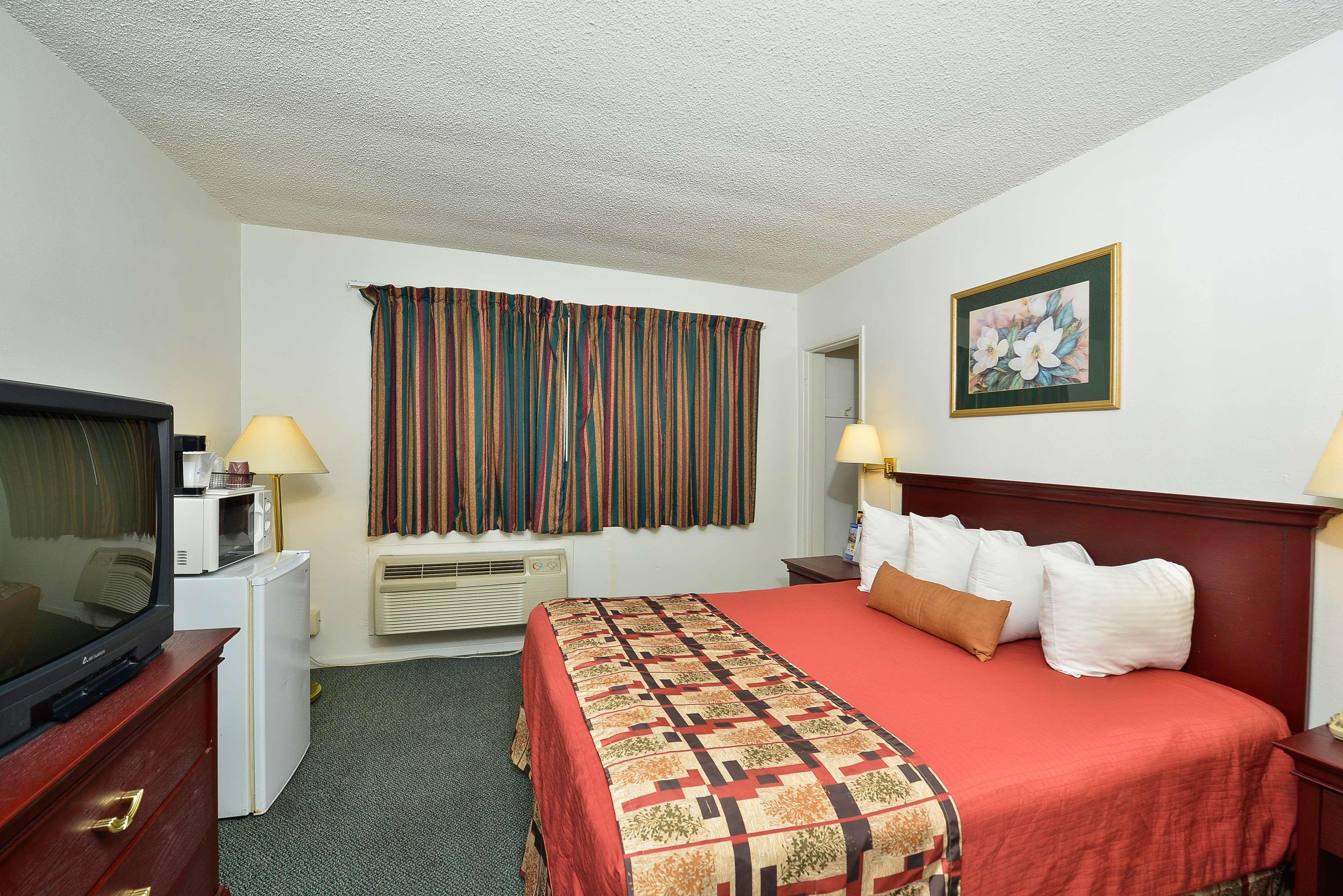 Americas Best Value Inn - Chico Zewnętrze zdjęcie