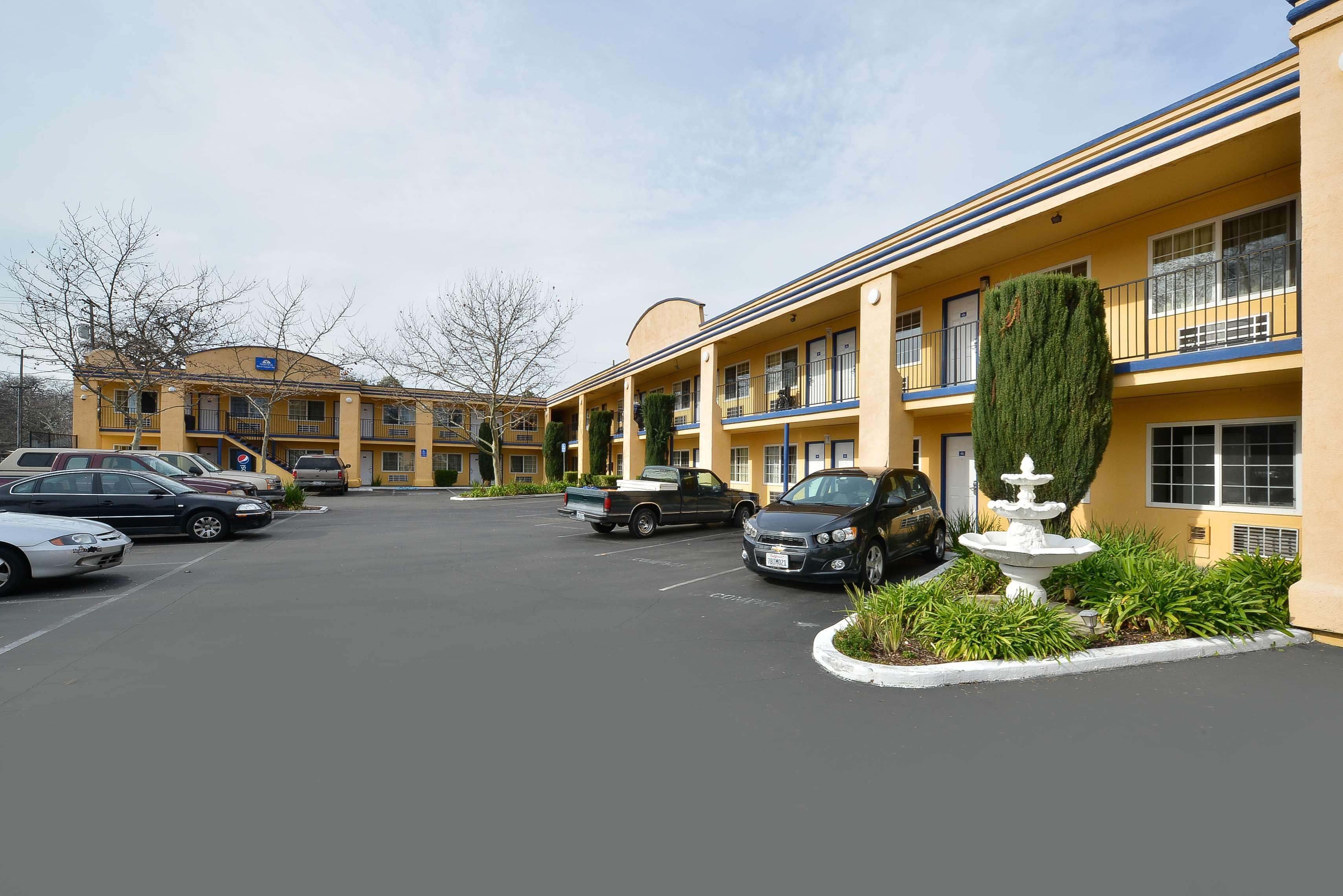Americas Best Value Inn - Chico Zewnętrze zdjęcie