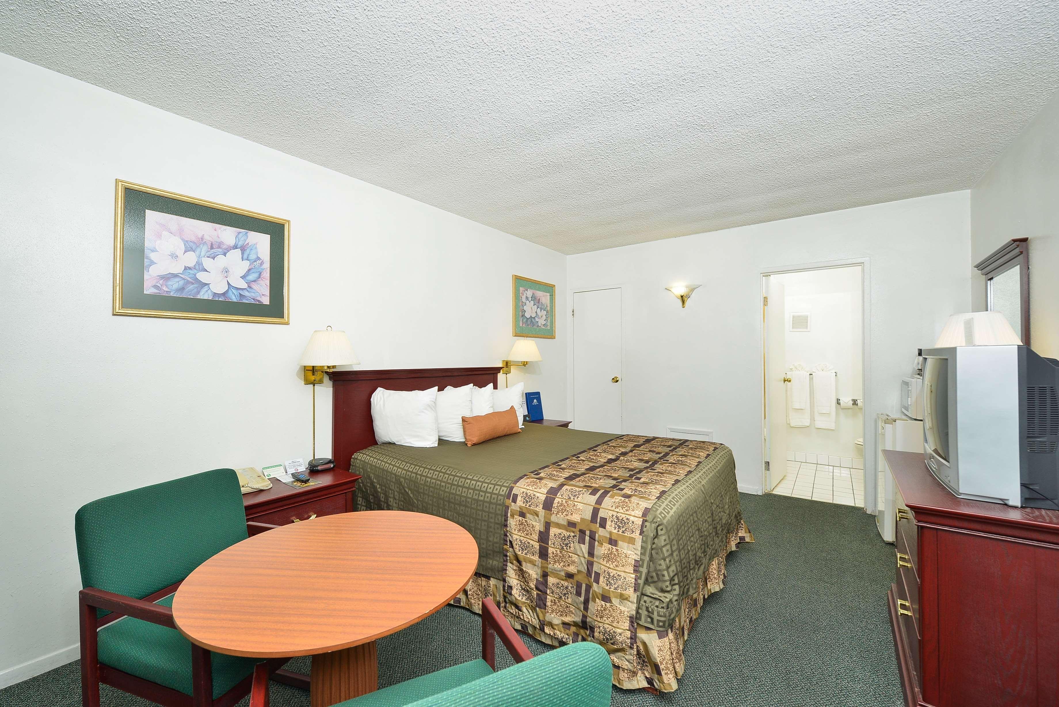 Americas Best Value Inn - Chico Zewnętrze zdjęcie