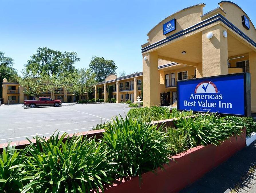 Americas Best Value Inn - Chico Zewnętrze zdjęcie
