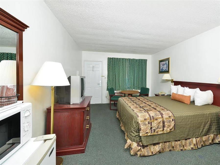 Americas Best Value Inn - Chico Zewnętrze zdjęcie